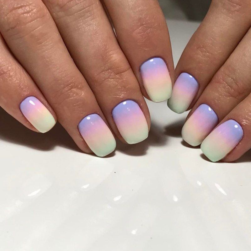 Маникюр омбре на длинные миндалевидные ногти