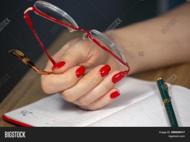 Акция наращивание ногтей