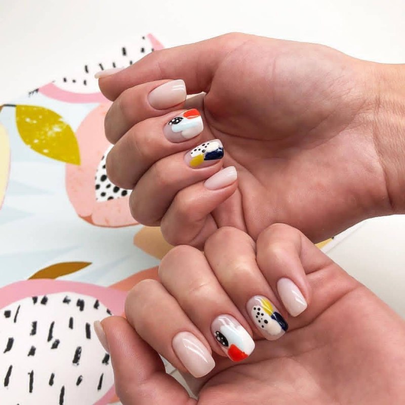 Маникюр абстракция