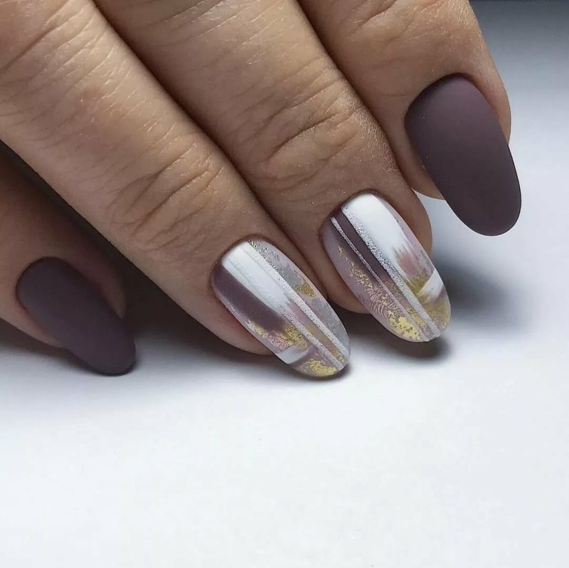 Черно желтые ногти