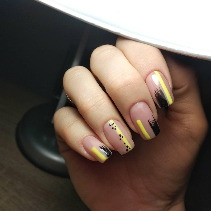 Френч желтый с черным