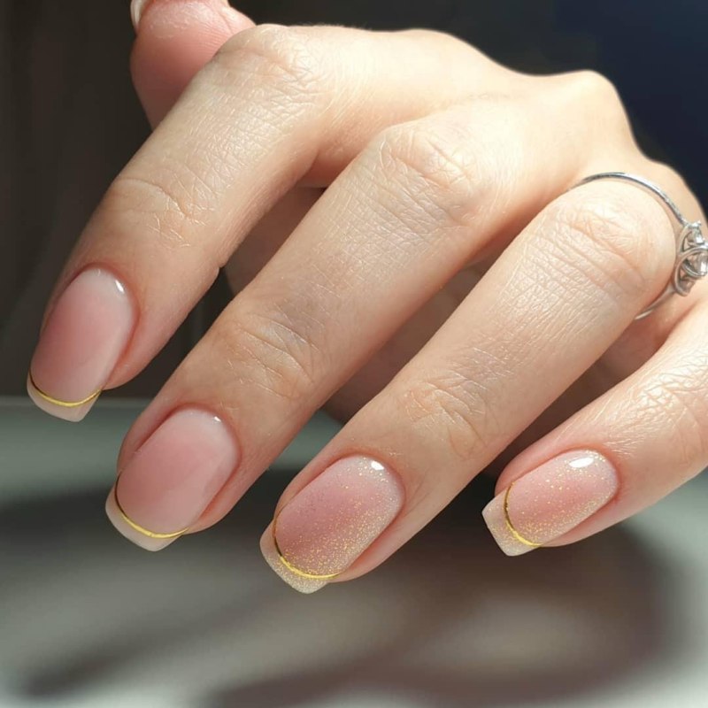 Френч с золотой полоской