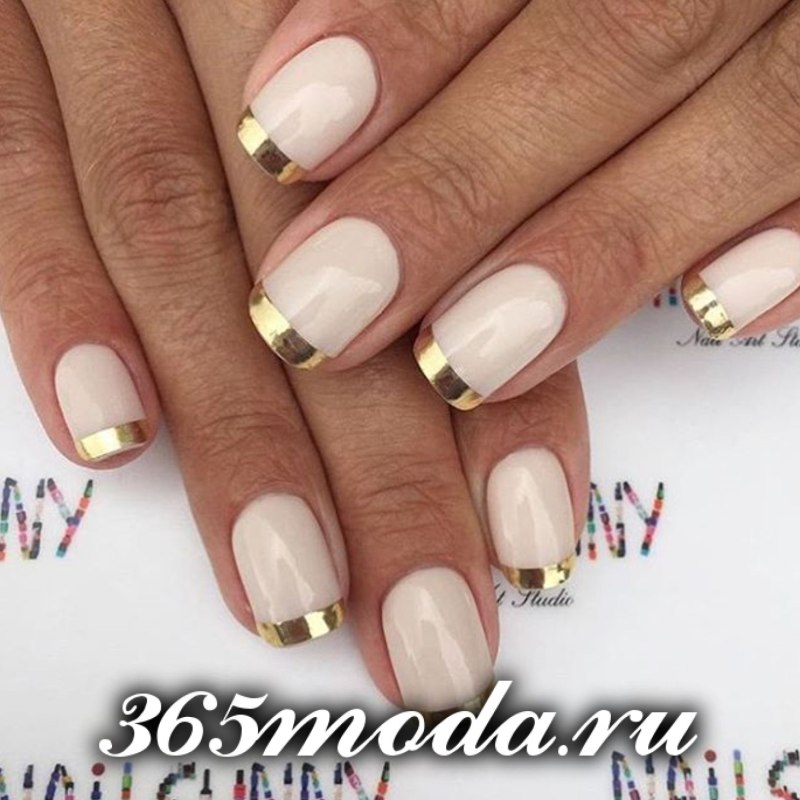 Маникюр с золотыми полосками