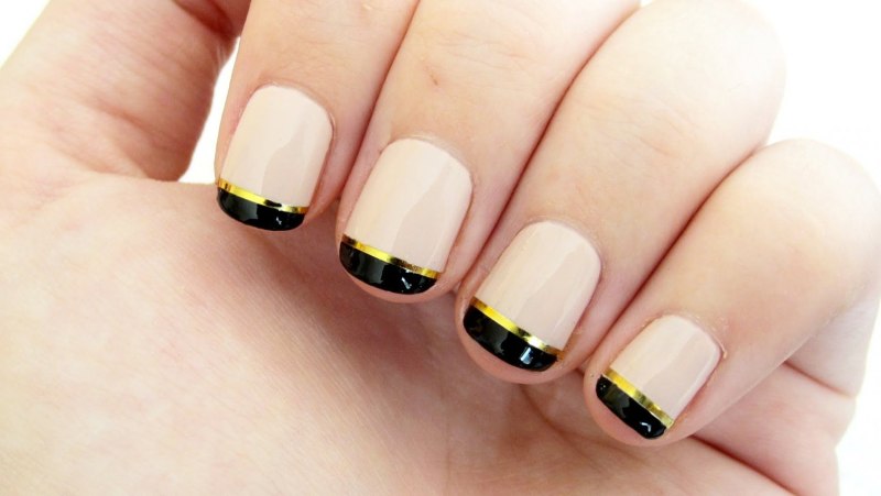 Френч с золотой полоской