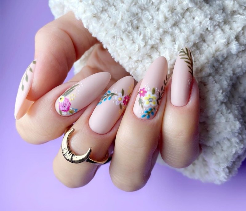 Маникюр дизайн