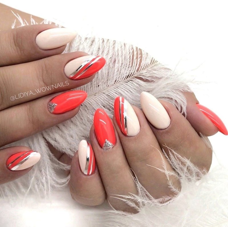 Маникюр лето красный
