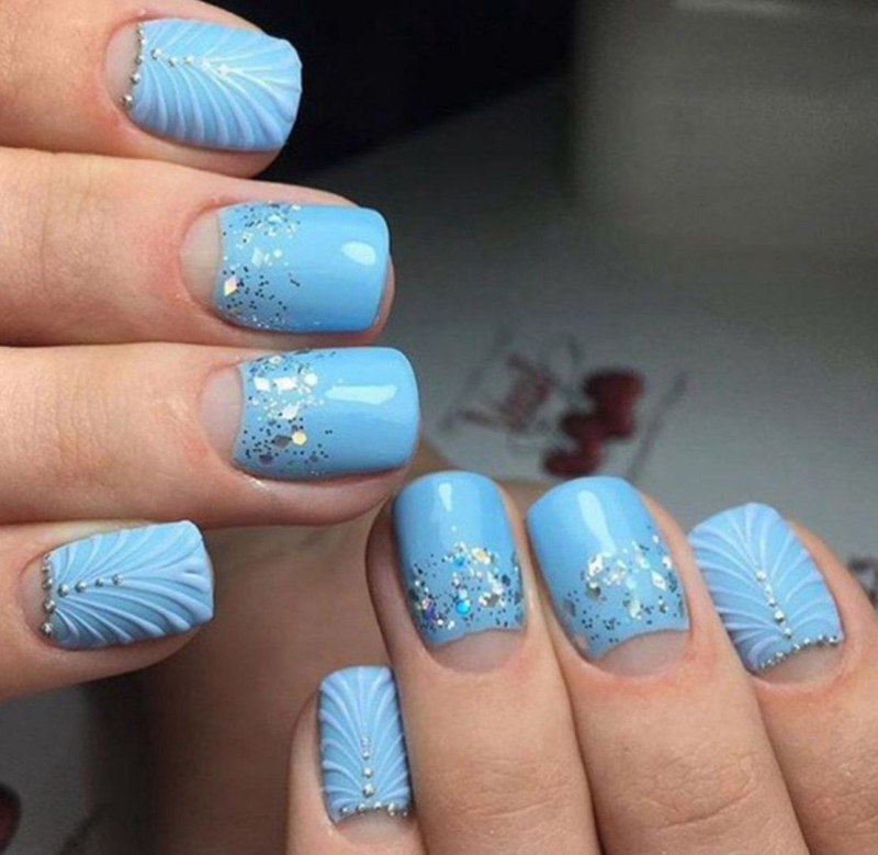 Зимний маникюр