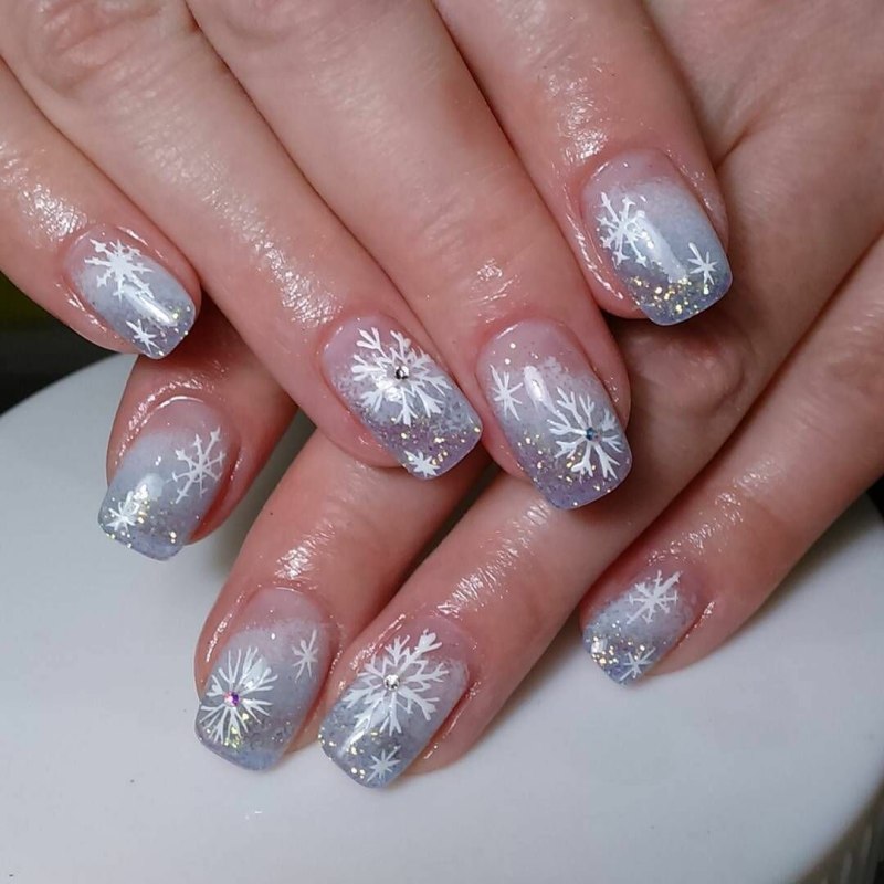 Зимний дизайн ногтей