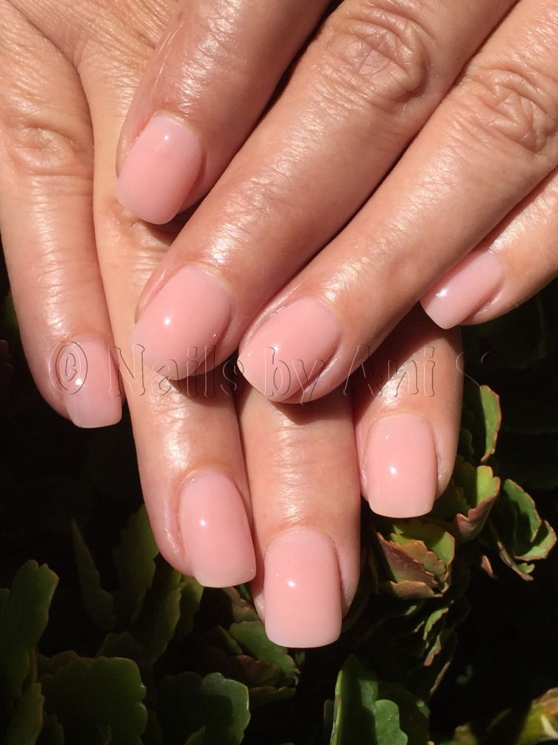 Натуральный маникюр