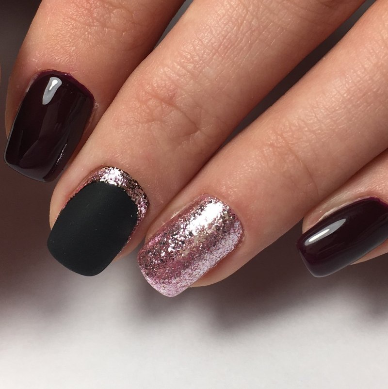 Маникюр с блестками