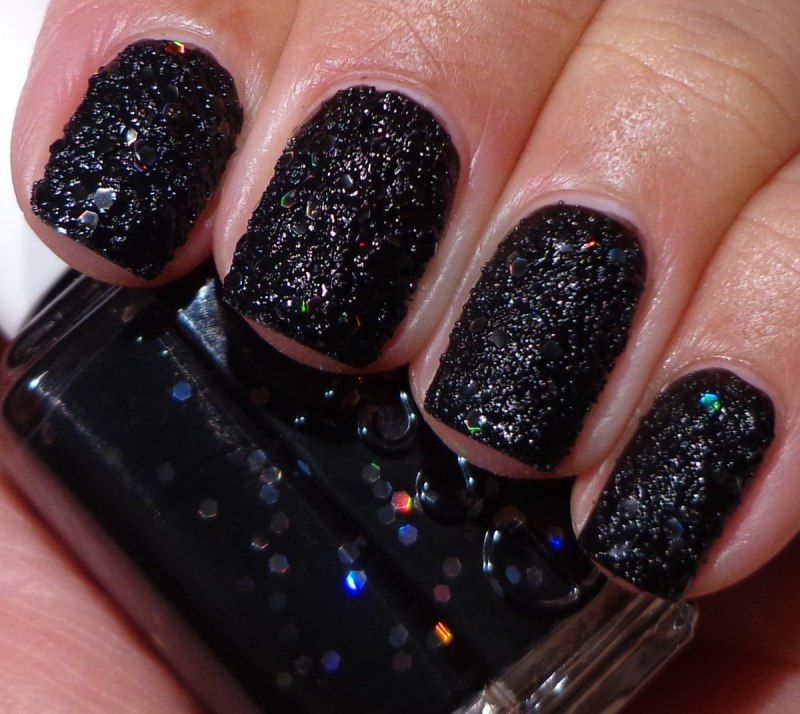 Маникюр с блестками