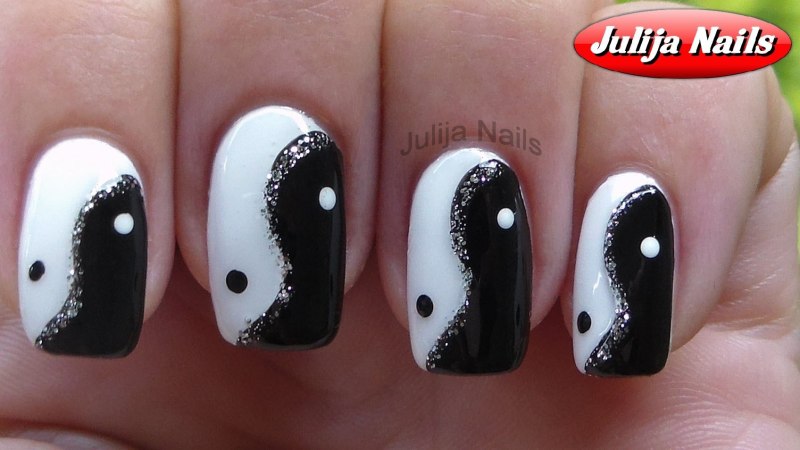 Маникюр на короткие ногти Инь Янь