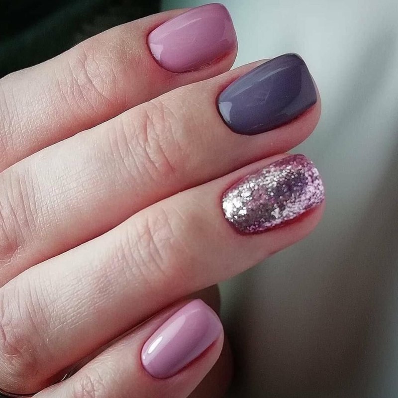 Маникюр на короткие ногти с блестками