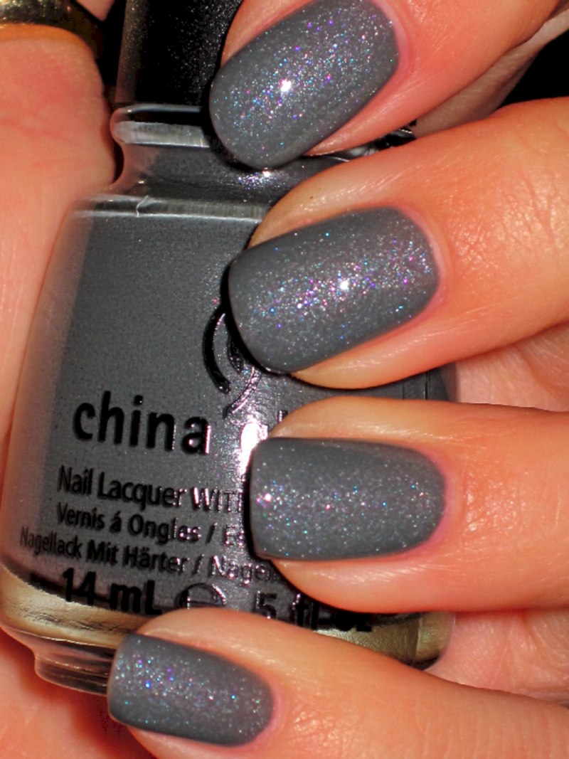 Темно серый маникюр