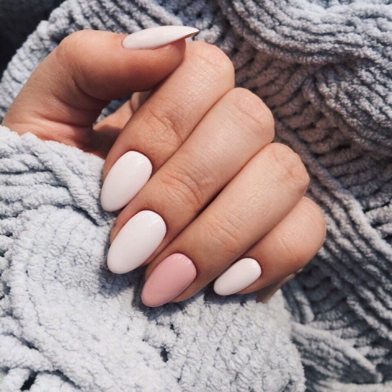 Короткие миндальные ногти