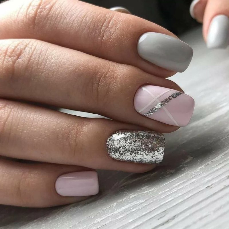 Белый маникюр