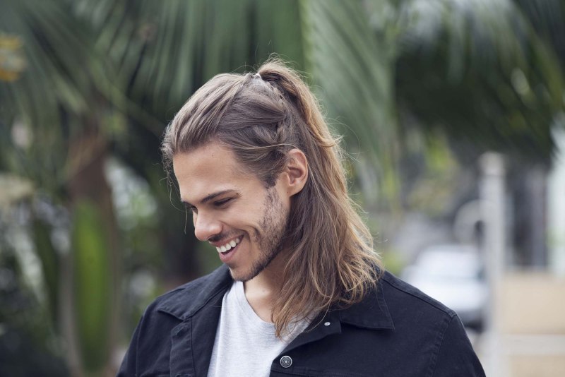 Селена Гомес с хвостиком