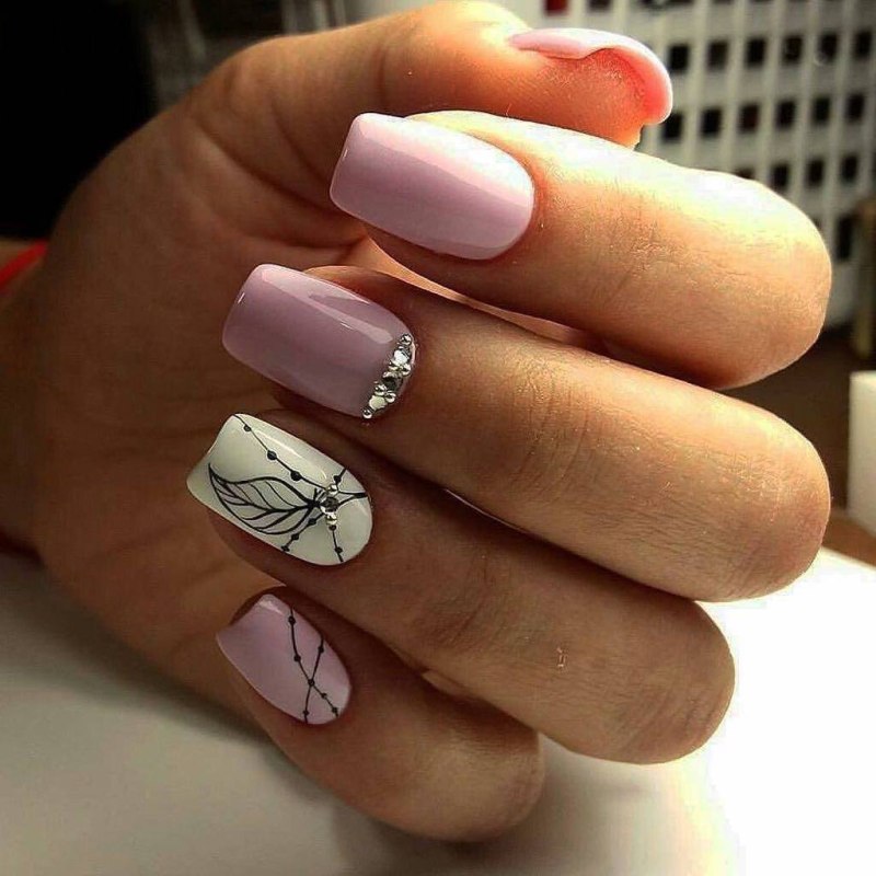 Ногти нежные цвета