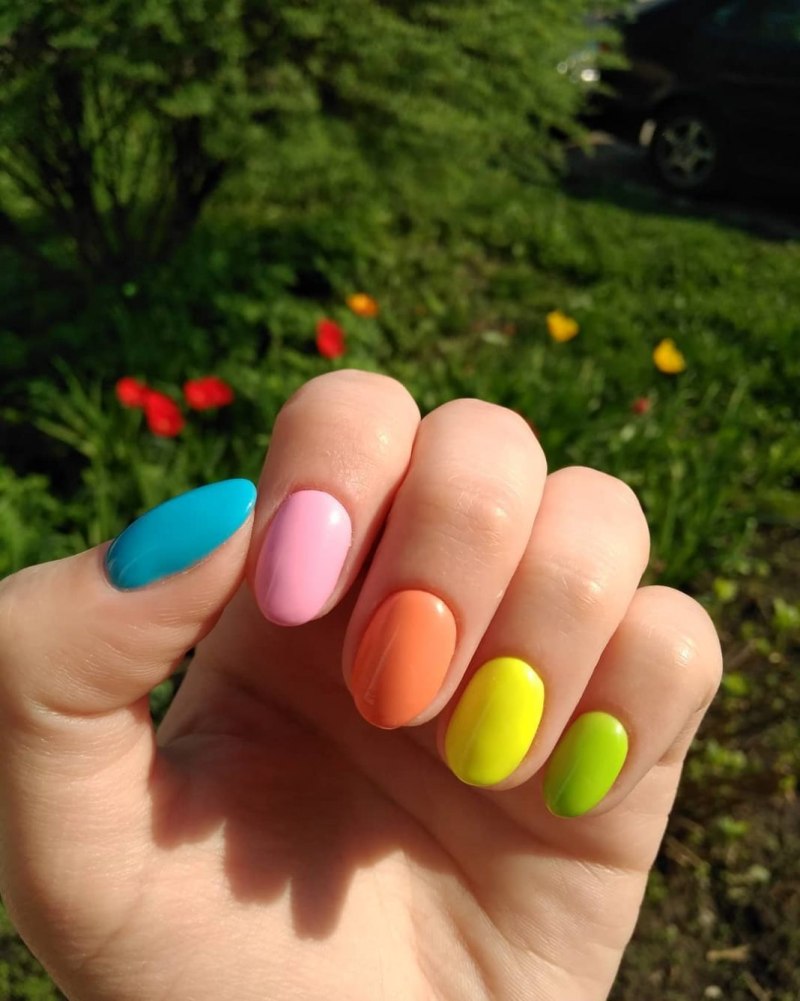 Летний маникюр на короткие