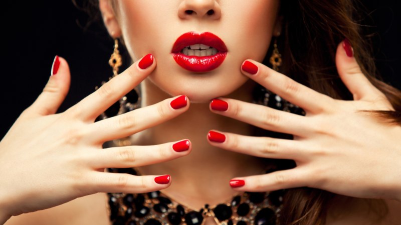 Кривые нарощенные ногти