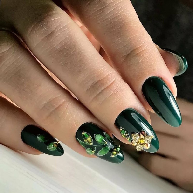 Маникюр на новый год
