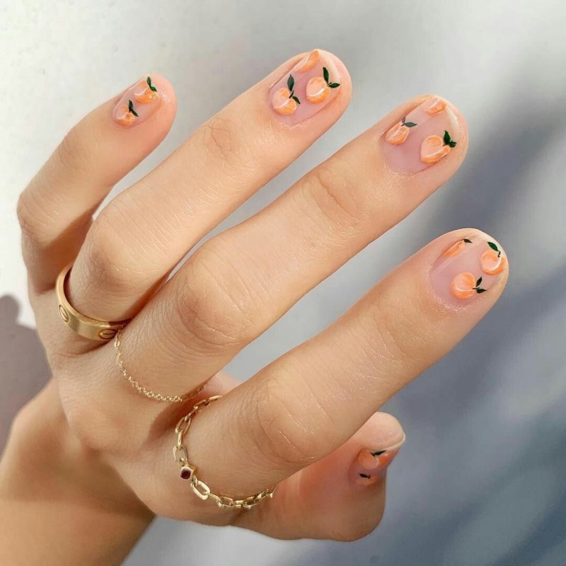 Прозрачные ногти короткие