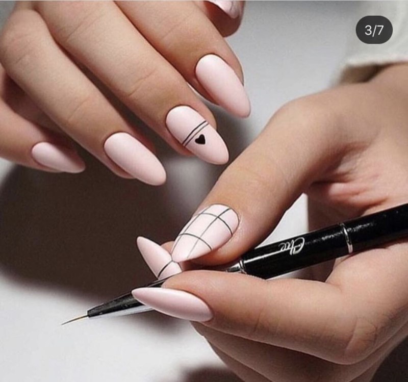 Ногти короткие