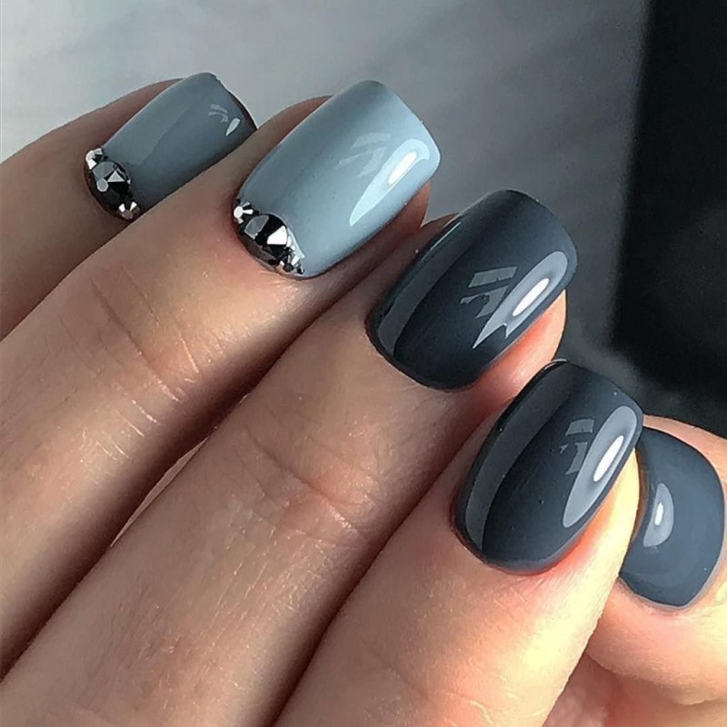 Серый маникюр на короткие ногти