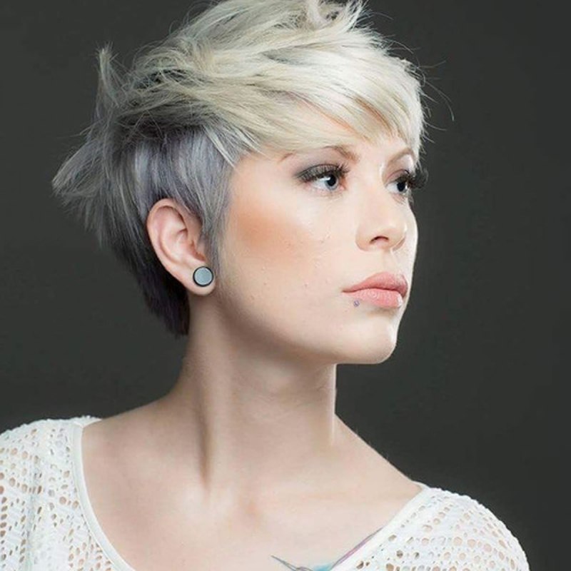 Sarah Marie Karda стрижка