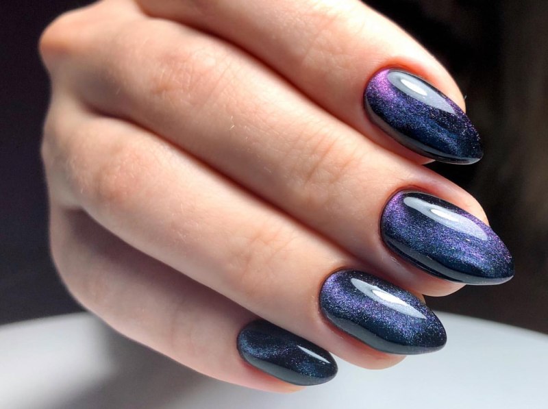 Akinami, гель-лак Cat Eye Silver (9 мл)