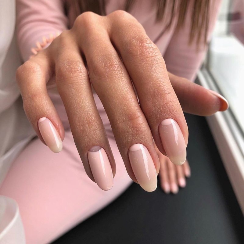 Лак Essie бордо