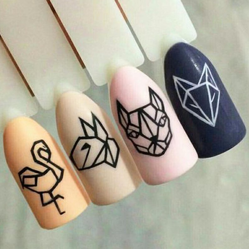 Маникюр с алмазом