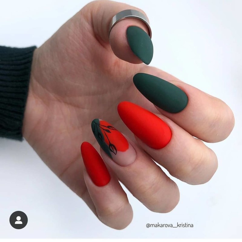 Бордовый матовый маникюр