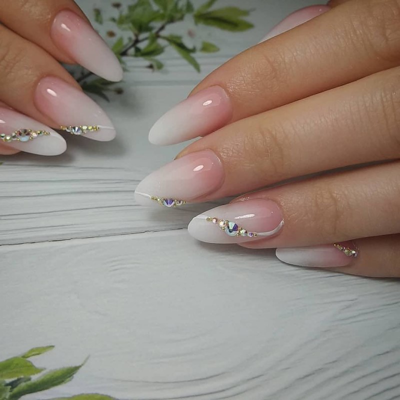 Короткие овальные ногти