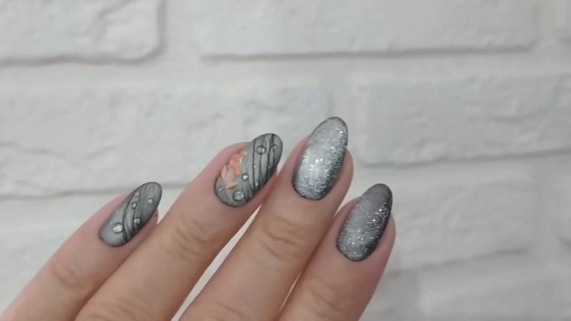 Маникюр кошачий глаз серебристый