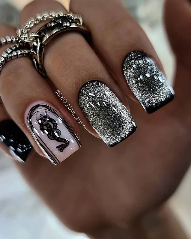 Серебряная кошка маникюр