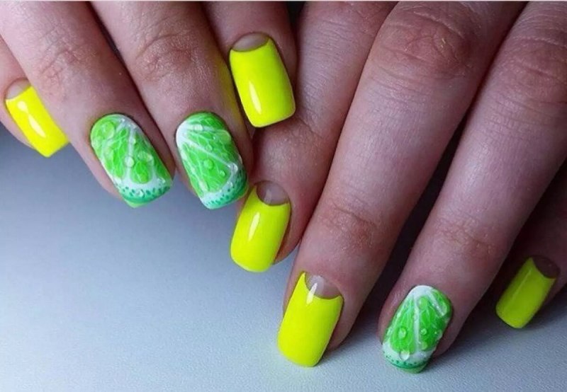 Маникюр фисташкового цвета