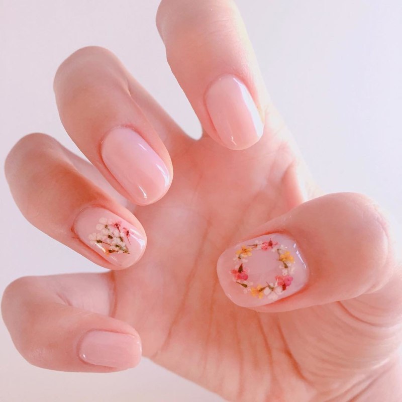 Dry Flower Manicure