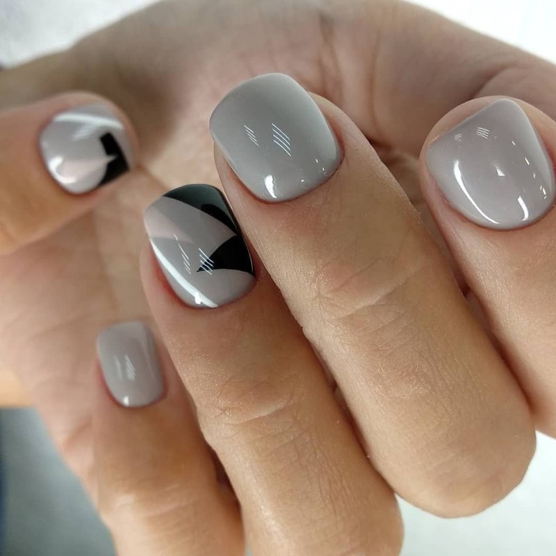 Серый маникюр на короткие ногти