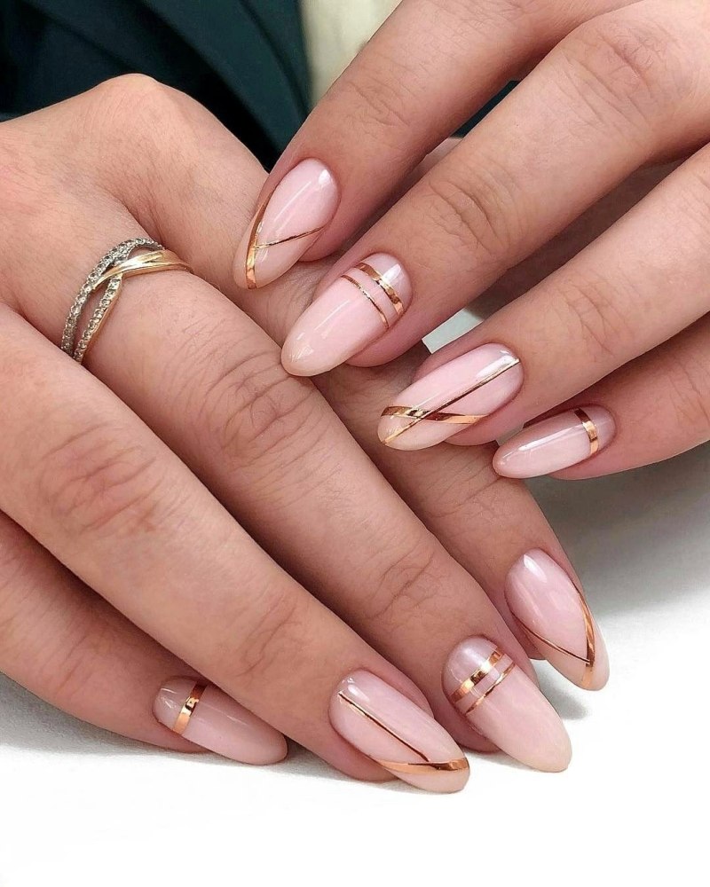Manicure 2022 миндаль
