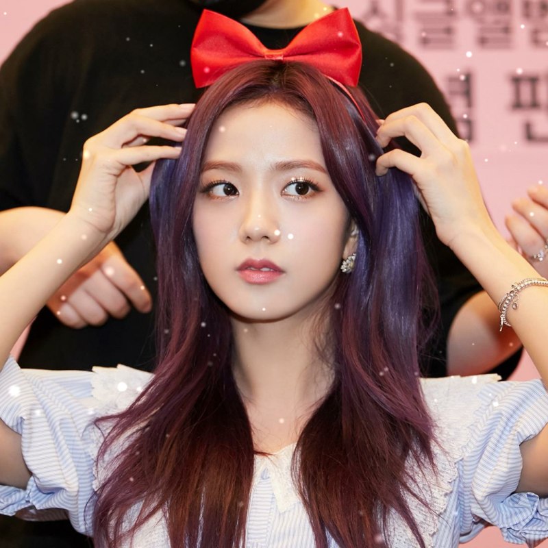 Дженни BLACKPINK С челкой