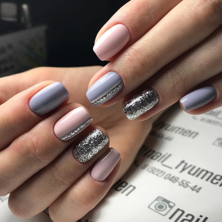 Серый маникюр